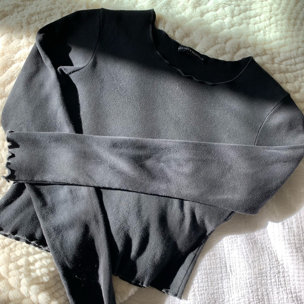 BRANDY MELVILLE LONG SLEEVE